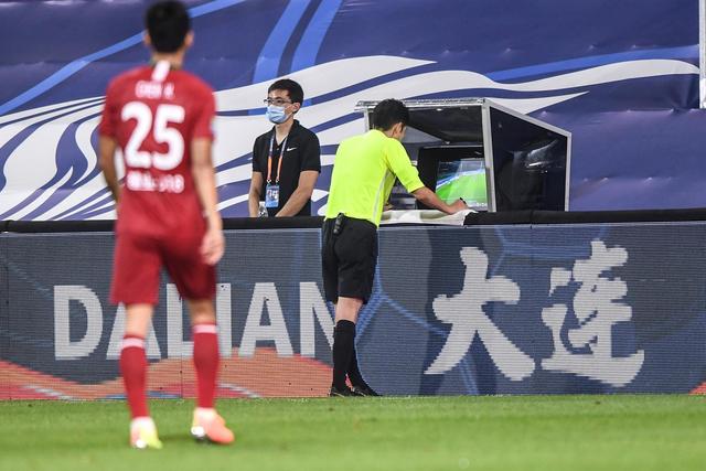 媒体人：朱芳雨已完成交接 离开广东宏远总经理岗位